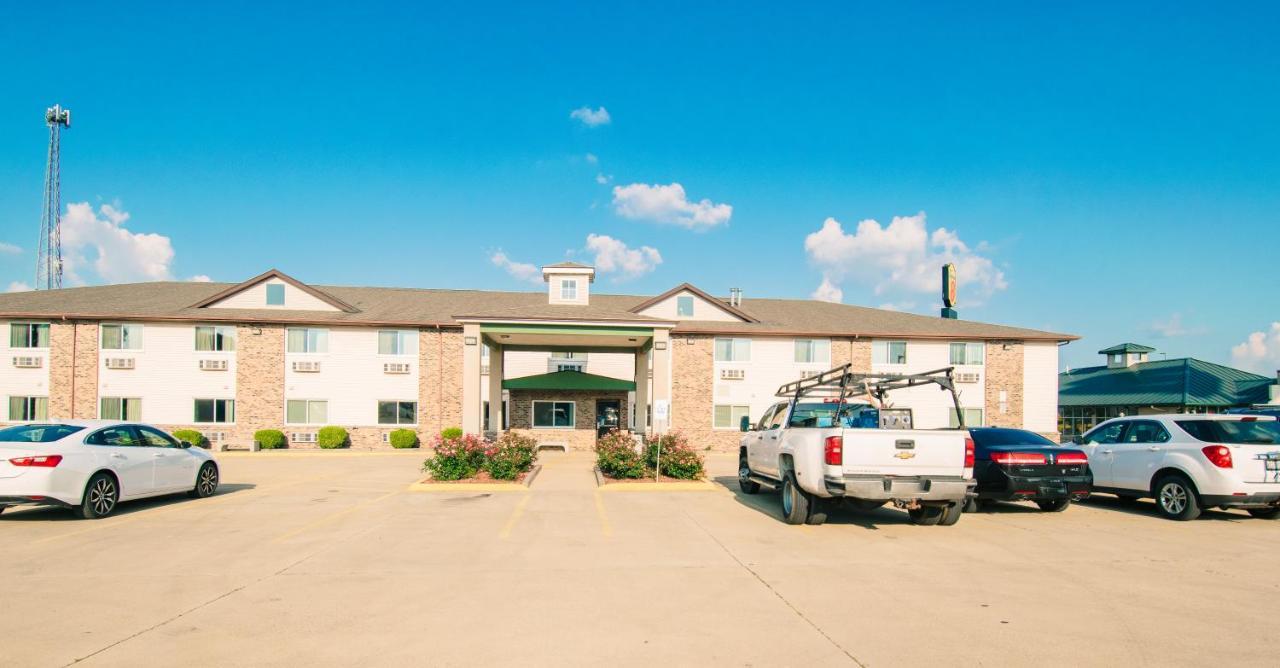 Super 8 By Wyndham Mclean/Bloomington Sw Motel Exterior foto